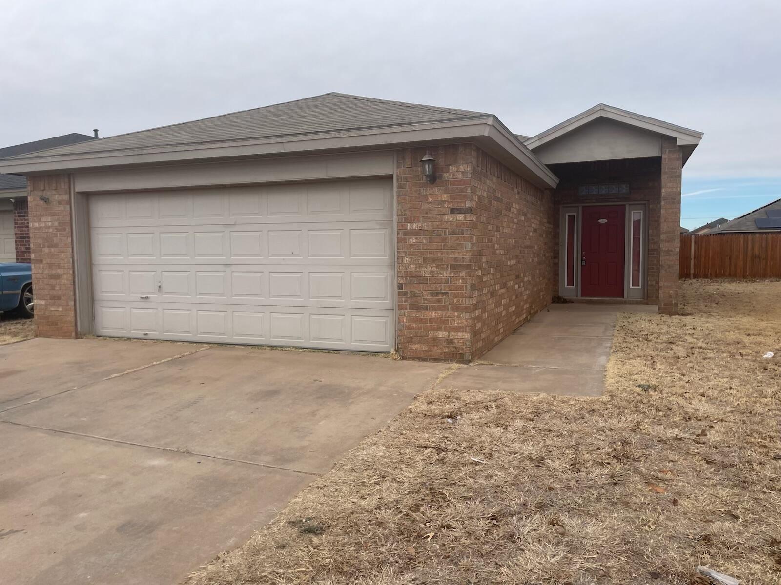 2204 100th Street Lubbock, TX 79423 - Photo 16 of 18 IMG_2580