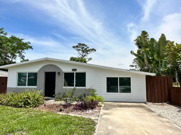 $2,450 | 2814 Southeast Indian Street, Stuart, FL 34997
