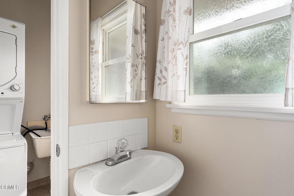 3025 Via Cerro Montebello, CA 90640 - Photo 10 of 21 010-DSC00487_Web