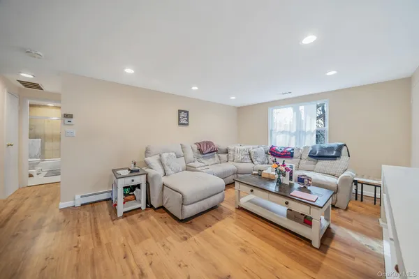 $334,999 | 113 Birchwood Road, Unit 113, Medford, NY 11763