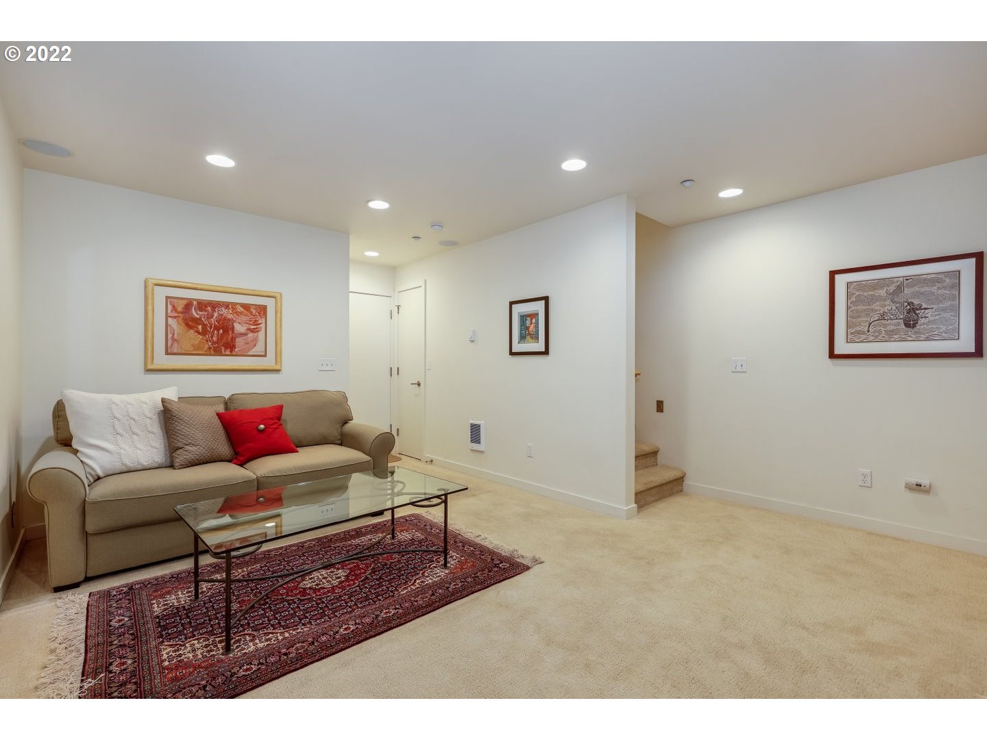 1734 Northwest Riverscape Street Portland, OR 97209 - Photo 14 of 32 Gallery Image 14