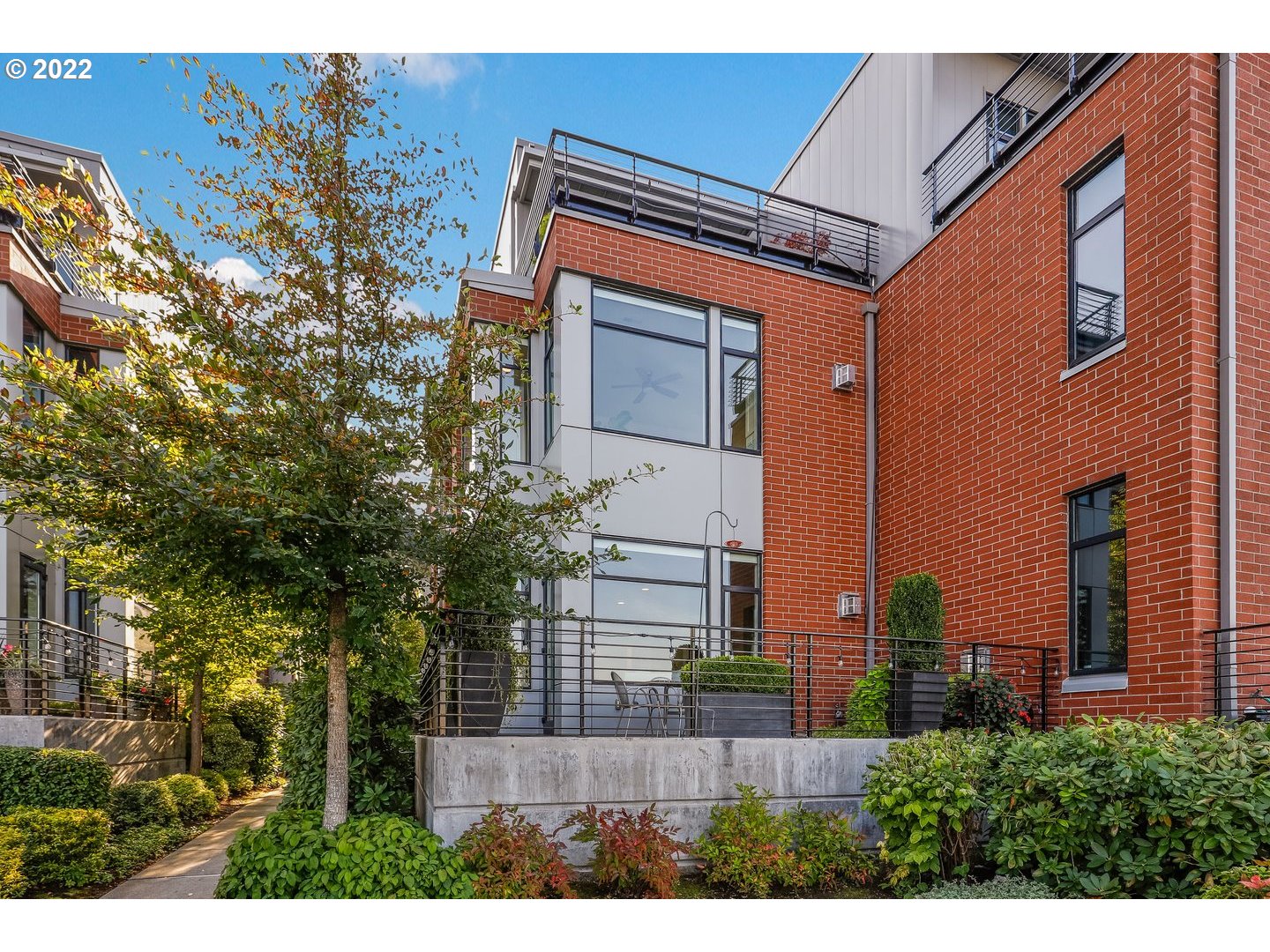 1734 Northwest Riverscape Street Portland, OR 97209 - Photo 30 of 32 Gallery Image 30