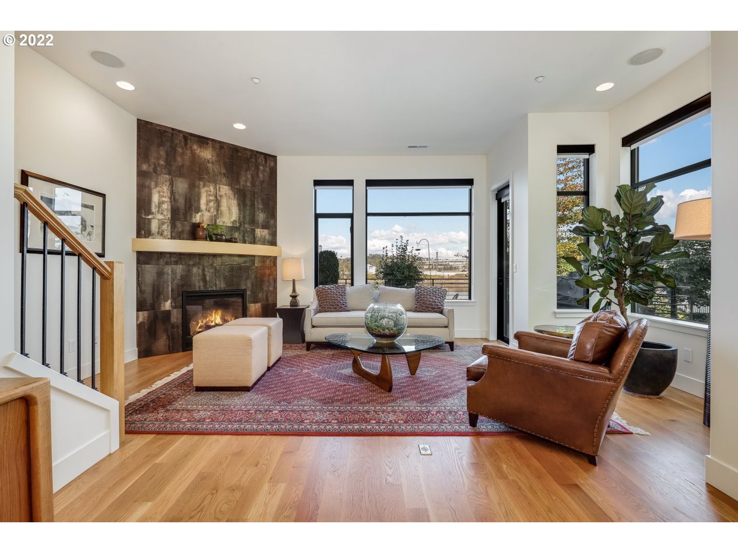 1734 Northwest Riverscape Street Portland, OR 97209 - Photo 6 of 32 Gallery Image 6