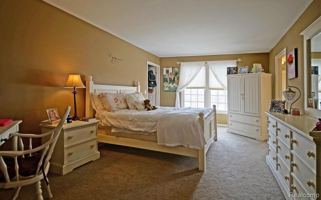 17126 Orchard Ridge Road Northville, MI 48168 - Photo 24 of 31 16-photo-web-1024x640-83764.jpg