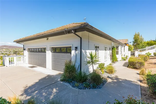 $1,975,000 | 40175 Paseo Sereno, Temecula, CA 92591