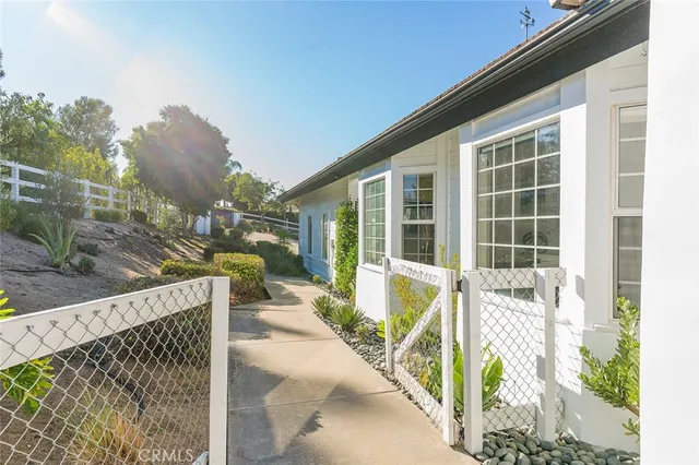 $1,975,000 | 40175 Paseo Sereno, Temecula, CA 92591