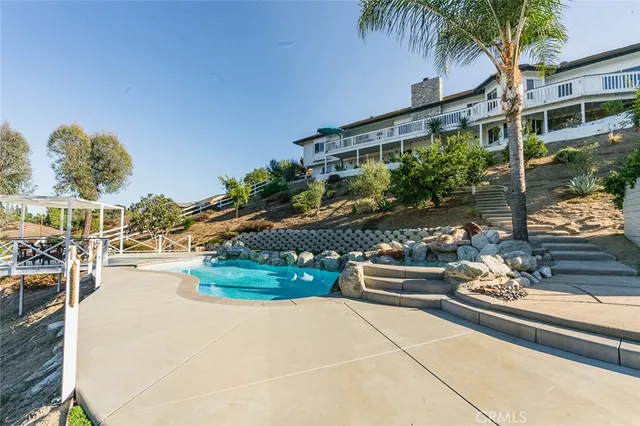 $1,975,000 | 40175 Paseo Sereno, Temecula, CA 92591