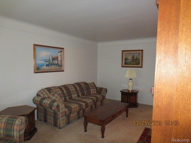 Living room.JPG