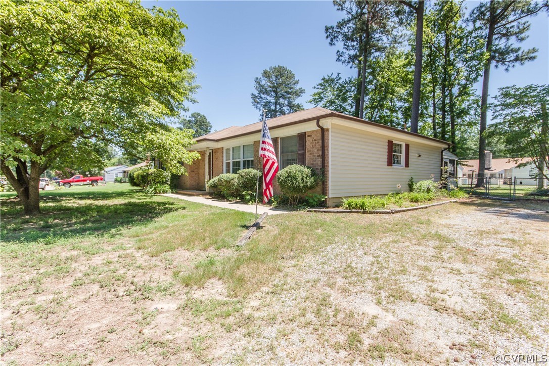 101 Princeton Road Colonial Heights, VA 23834 - Photo 4 of 34 Gallery Image 4