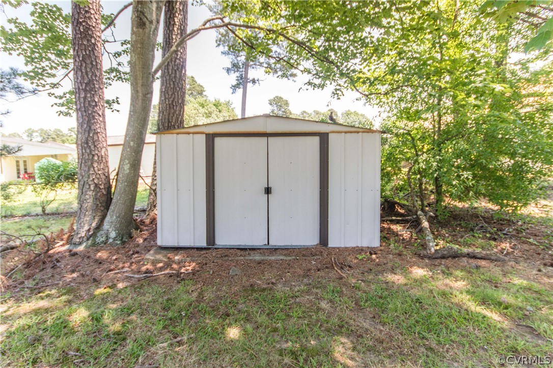 101 Princeton Road Colonial Heights, VA 23834 - Photo 7 of 34 Gallery Image 7
