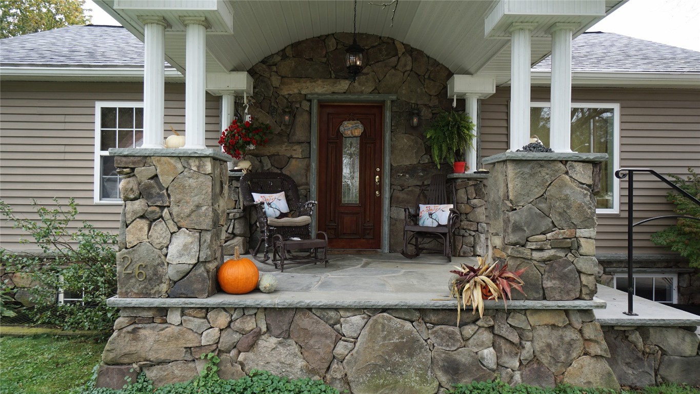 26 Trafford Road Binghamton, NY 13901 - Photo 4 of 48 Gallery Image 4