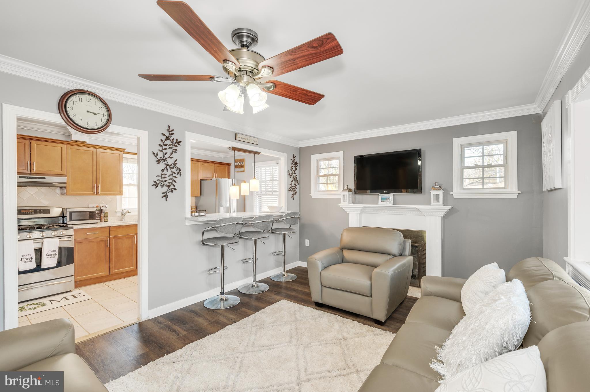 11708 Highview Avenue Silver Spring, MD 20902 - Photo 3 of 26