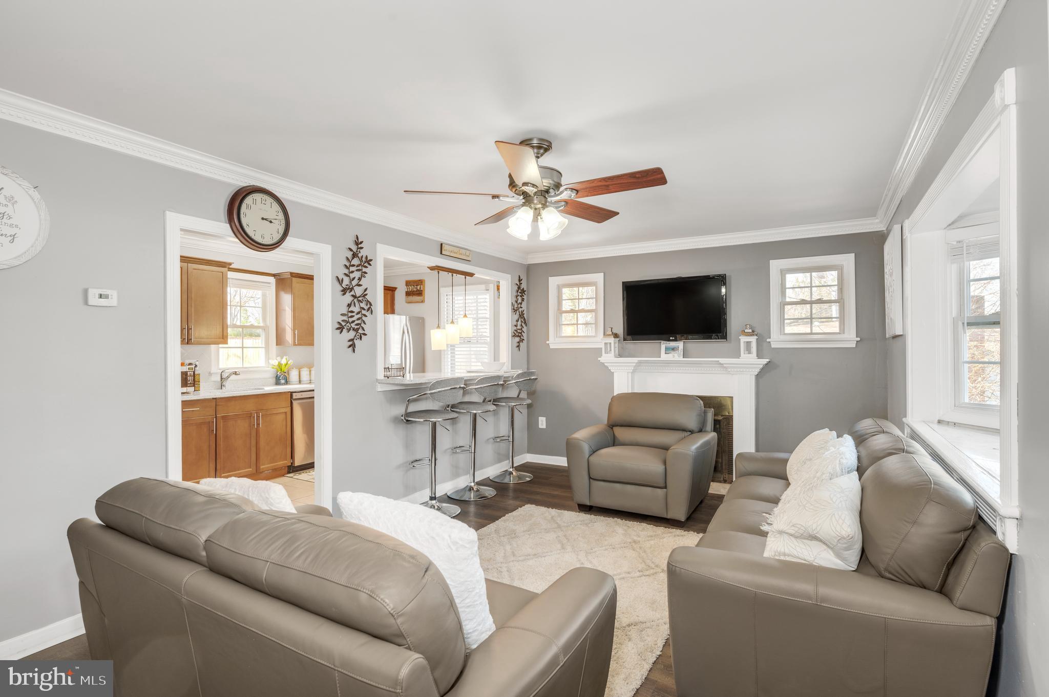 11708 Highview Avenue Silver Spring, MD 20902 - Photo 5 of 26