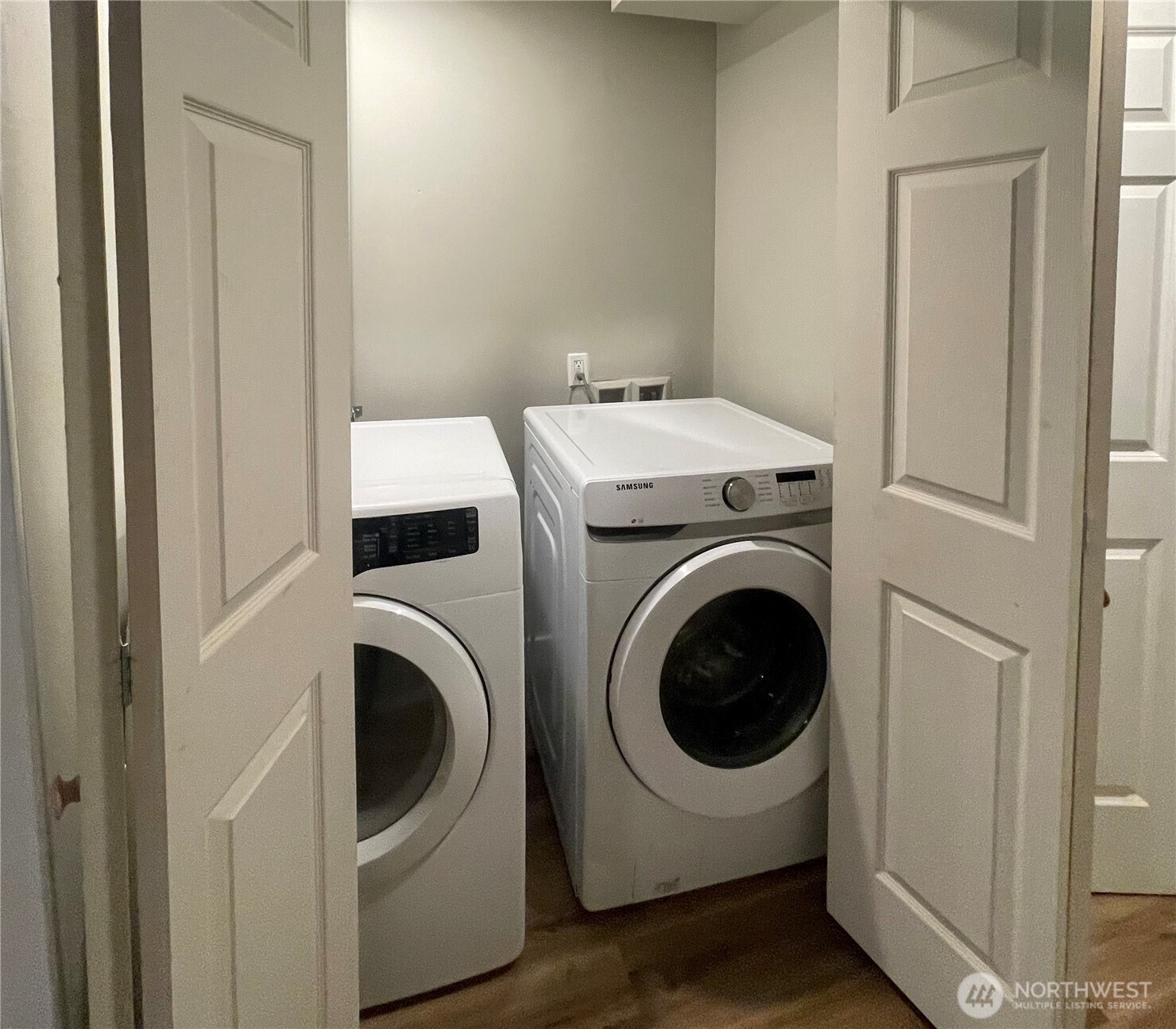 1815 13th Avenue South Seattle, WA 98144 - Photo 16 of 18 a utility room with dryer and washer