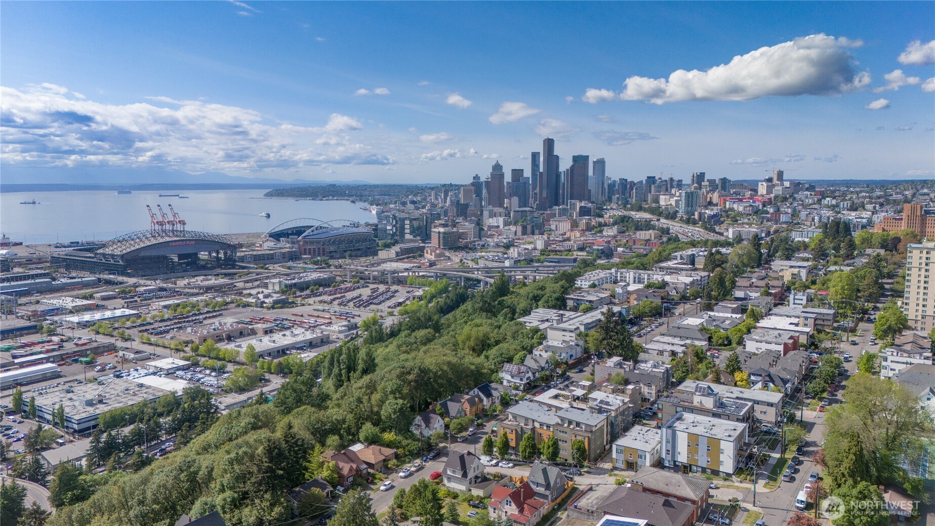 1815 13th Avenue South Seattle, WA 98144 - Photo 9 of 18 a view of a city
