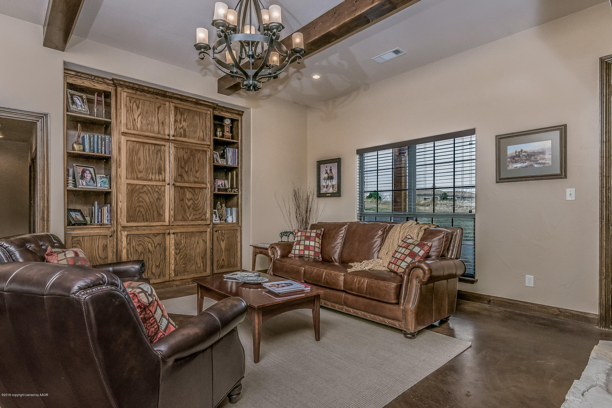 7101 Red Rock Road Amarillo, TX 79118 - Photo 5 of 52 Living Room_