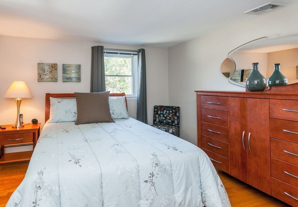 290 Hardy Pond Road Waltham, MA 02451 - Photo 18 of 27