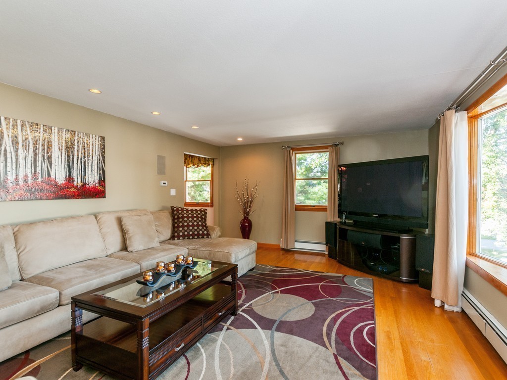 290 Hardy Pond Road Waltham, MA 02451 - Photo 10 of 27