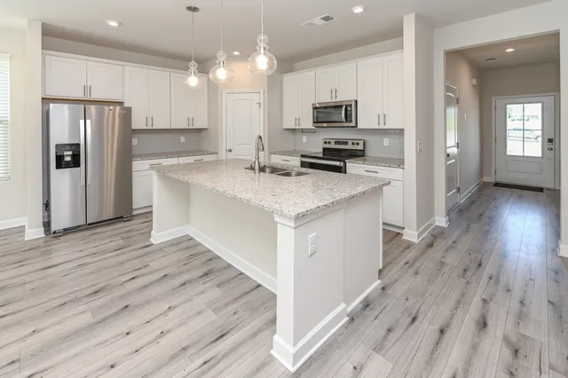 $1,945 | 124 Fister Drive, Lebanon, TN 37090