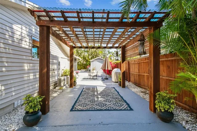 $679,000 | 913 Tennessee Lane, Sarasota, FL 34234