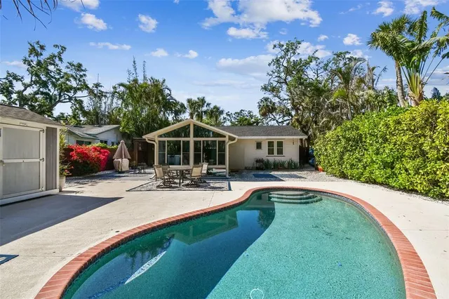 $679,000 | 913 Tennessee Lane, Sarasota, FL 34234