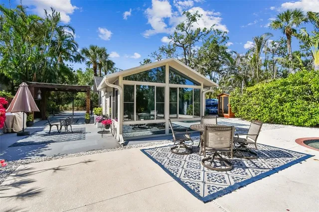 $679,000 | 913 Tennessee Lane, Sarasota, FL 34234