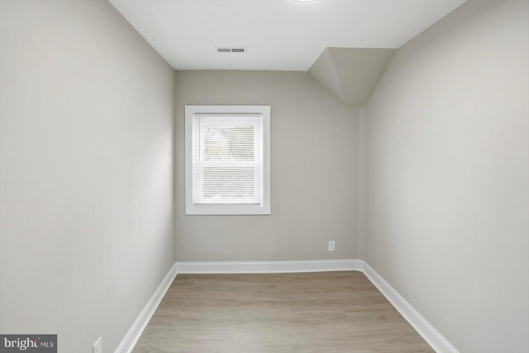 4664 Marble Hall Road Baltimore, MD 21239 - Photo 28 of 48