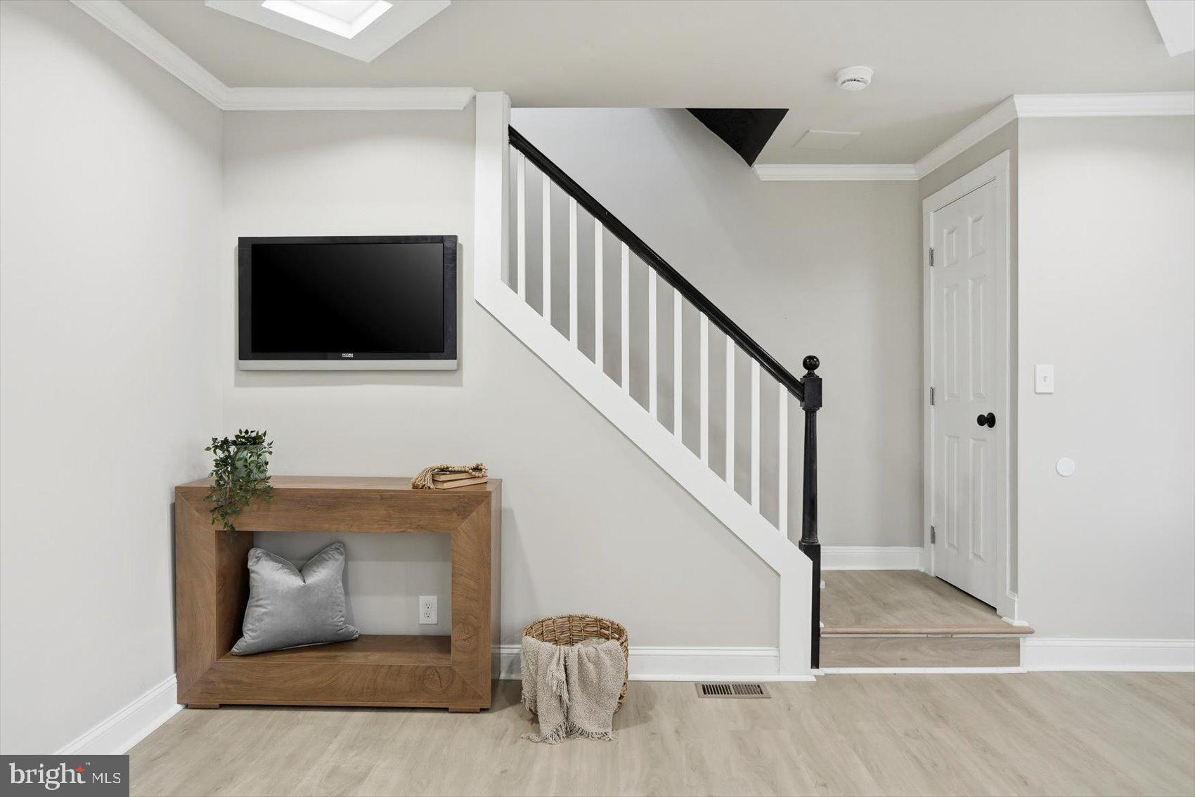 4664 Marble Hall Road Baltimore, MD 21239 - Photo 9 of 48