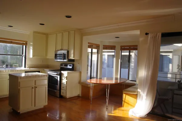 $4,500 | 4385 Nobel Drive, Unit 90, San Diego, CA 92122
