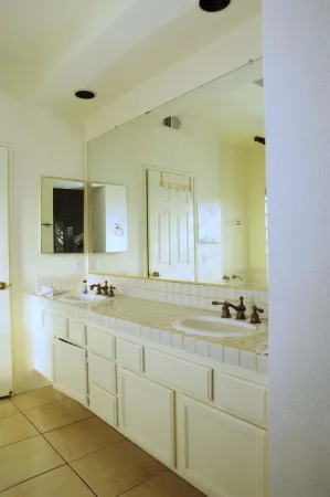 $4,500 | 4385 Nobel Drive, Unit 90, San Diego, CA 92122