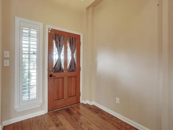 $2,950 | 1052 Village Parkway, Coppell, TX 75019