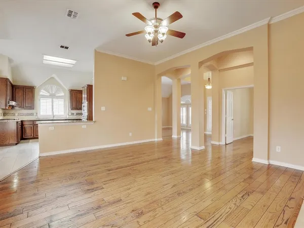 $2,950 | 1052 Village Parkway, Coppell, TX 75019