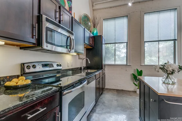 $249,999 | 1401 South Flores Street, Unit 212, San Antonio, TX 78204