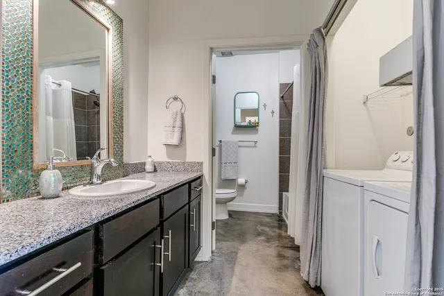 $249,999 | 1401 South Flores Street, Unit 212, San Antonio, TX 78204