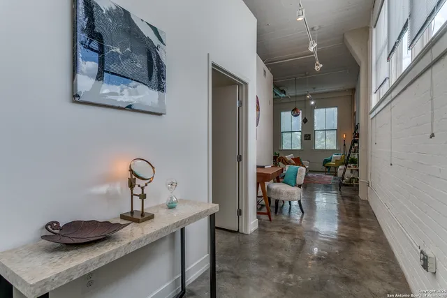 $249,999 | 1401 South Flores Street, Unit 212, San Antonio, TX 78204