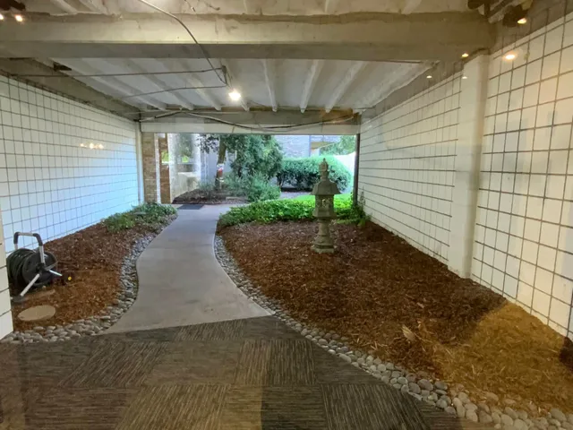 a view of empty room with window