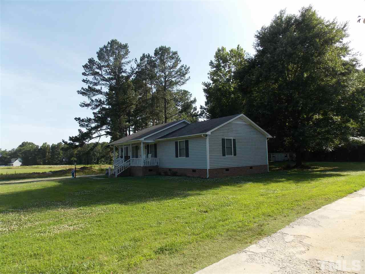 500 Edwards Road Henderson, NC 27537 - Photo 3 of 5