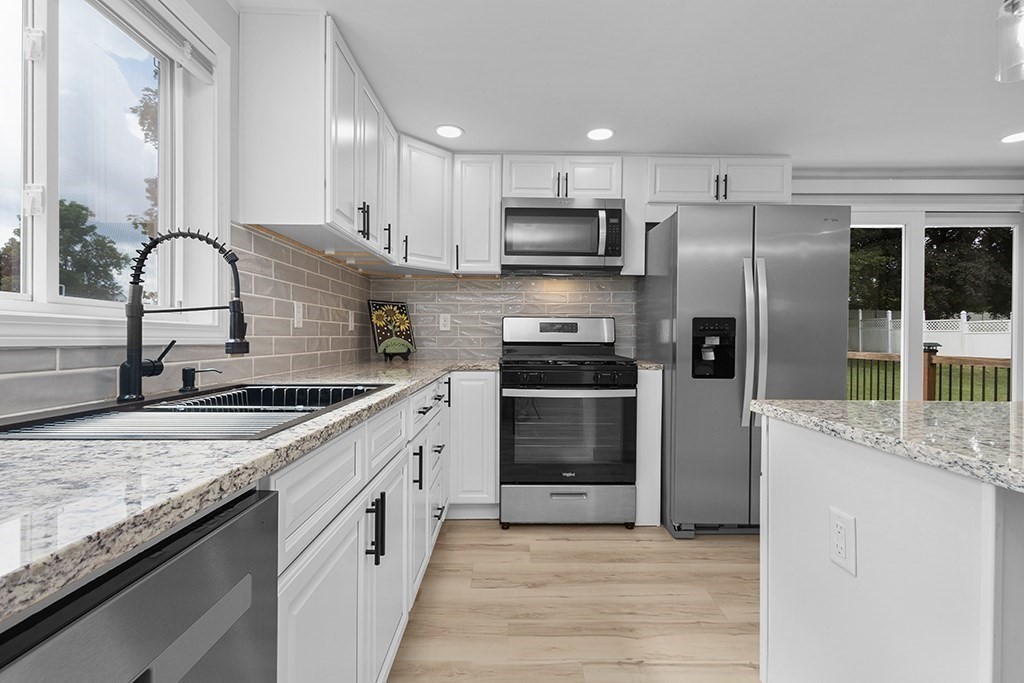 59 Racicot Avenue Webster, MA 01570 - Photo 7 of 40 Gallery Image 7