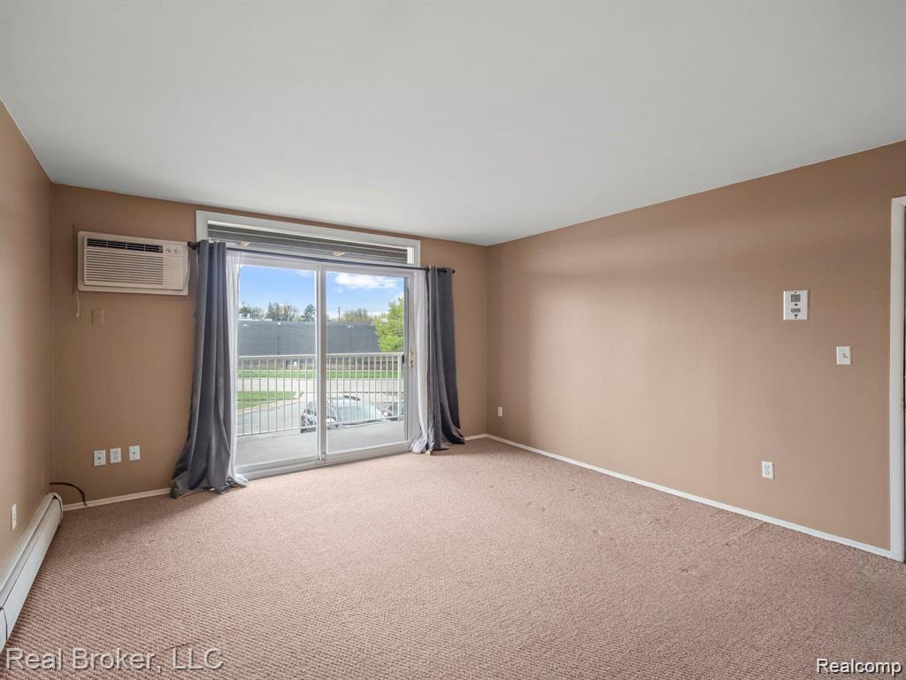4905 Crooks Road, Unit A5 Royal Oak, MI 48073 - Photo 5 of 19