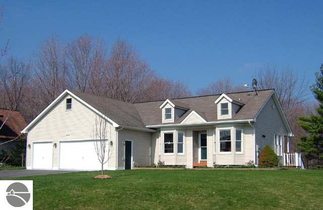 10844 Blue Ridge Lane Traverse City, MI 49684 - Photo 1 of 15 1691377.JPG