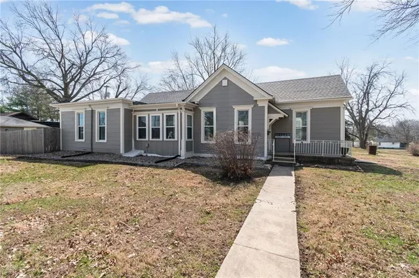 $279,000 | 303 South Elm Street, Plattsburg, MO 64477