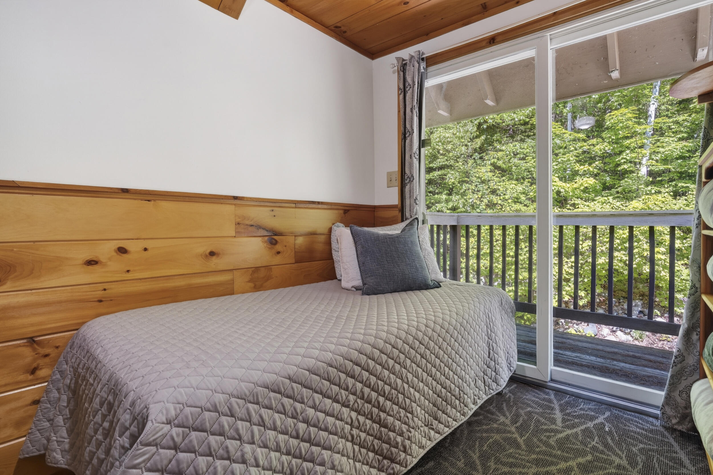 68 Beach Road Naples, ME 04055 - Photo 22 of 49 68beach-72