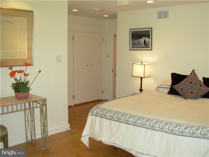 260 Dreshertown Road Fort Washington, PA 19034 - Photo 11 of 25 Master Bedroom