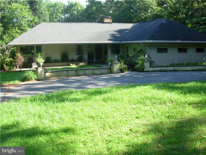 260 Dreshertown Road Fort Washington, PA 19034 - Photo 3 of 25 Exterior Front