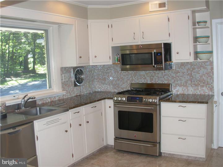 260 Dreshertown Road Fort Washington, PA 19034 - Photo 9 of 25 Kitchen