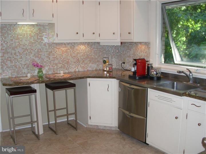 260 Dreshertown Road Fort Washington, PA 19034 - Photo 10 of 25 Kitchen