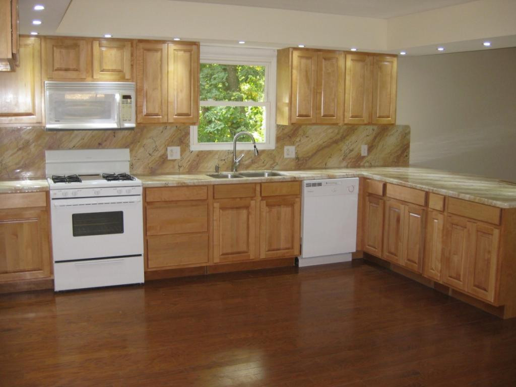 406 Rovan Drive Johnson City, TN 37601 - Photo 3 of 34 Photo 3