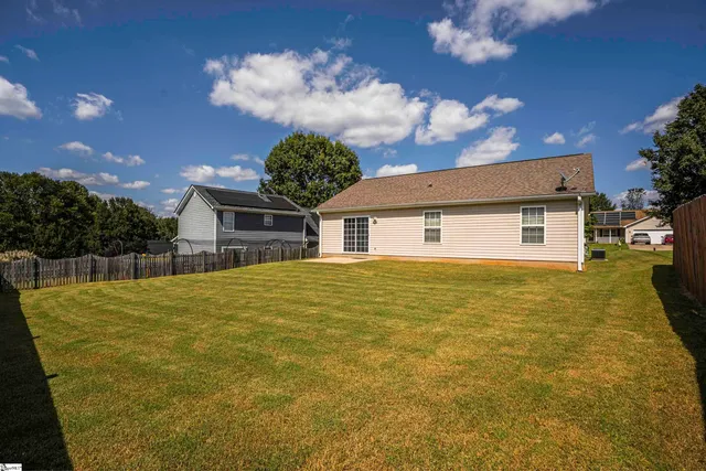 $249,000 | 136 Bellweather Drive, Duncan, SC 29334