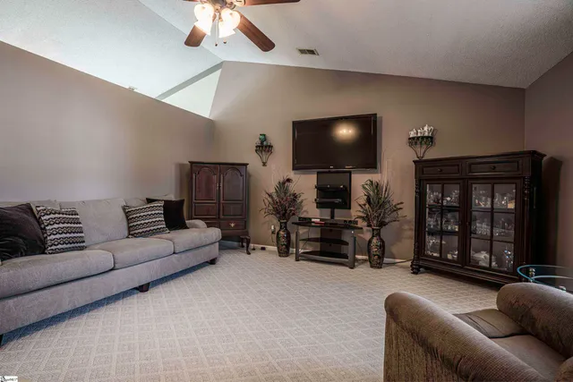 $249,000 | 136 Bellweather Drive, Duncan, SC 29334