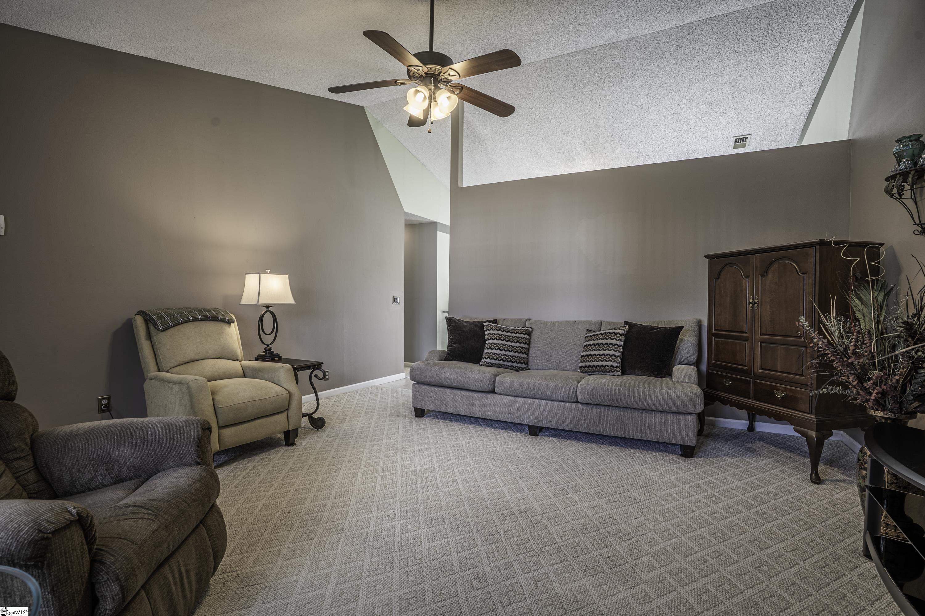 136 Bellweather Drive Duncan, SC 29334 - Photo 5 of 27